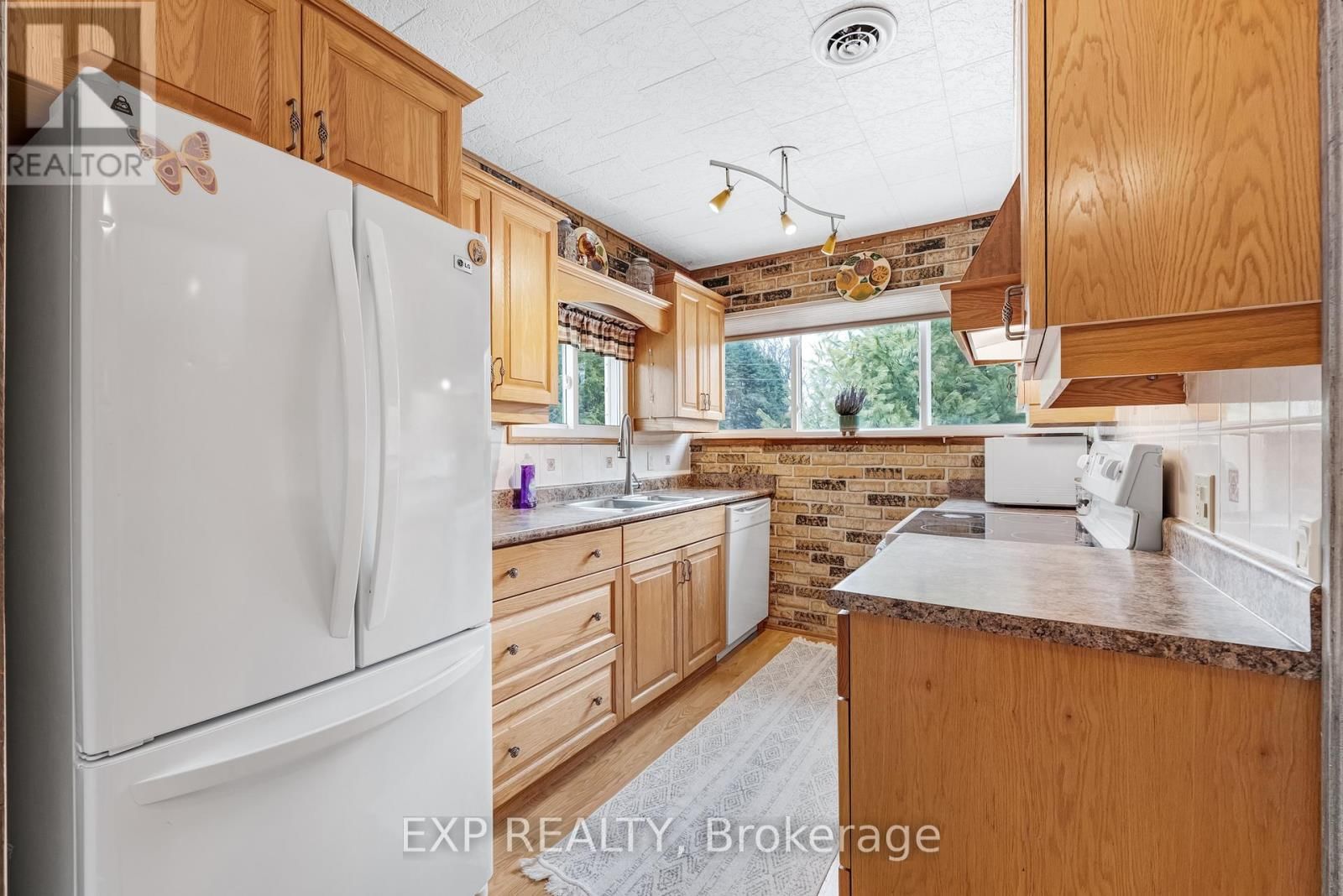 3909 RICHVIEW ROAD Image 7