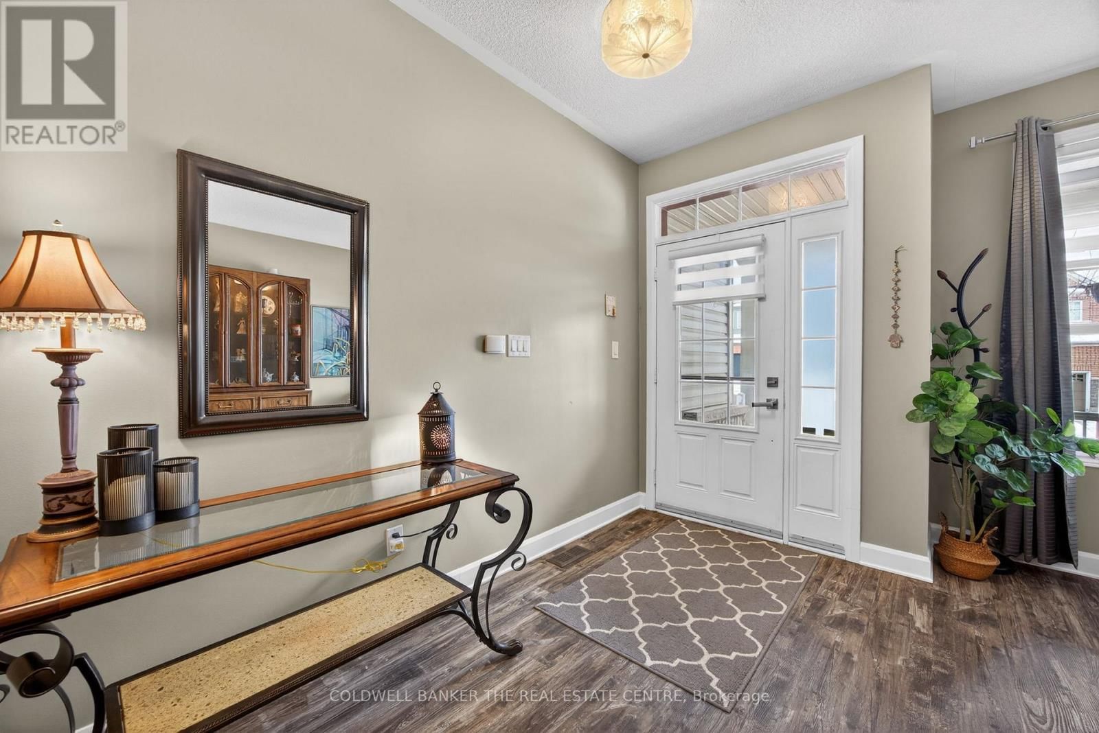 33 BOOTH STREET Image 10