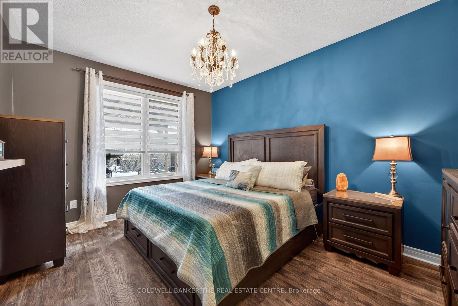 33 BOOTH STREET Image 16