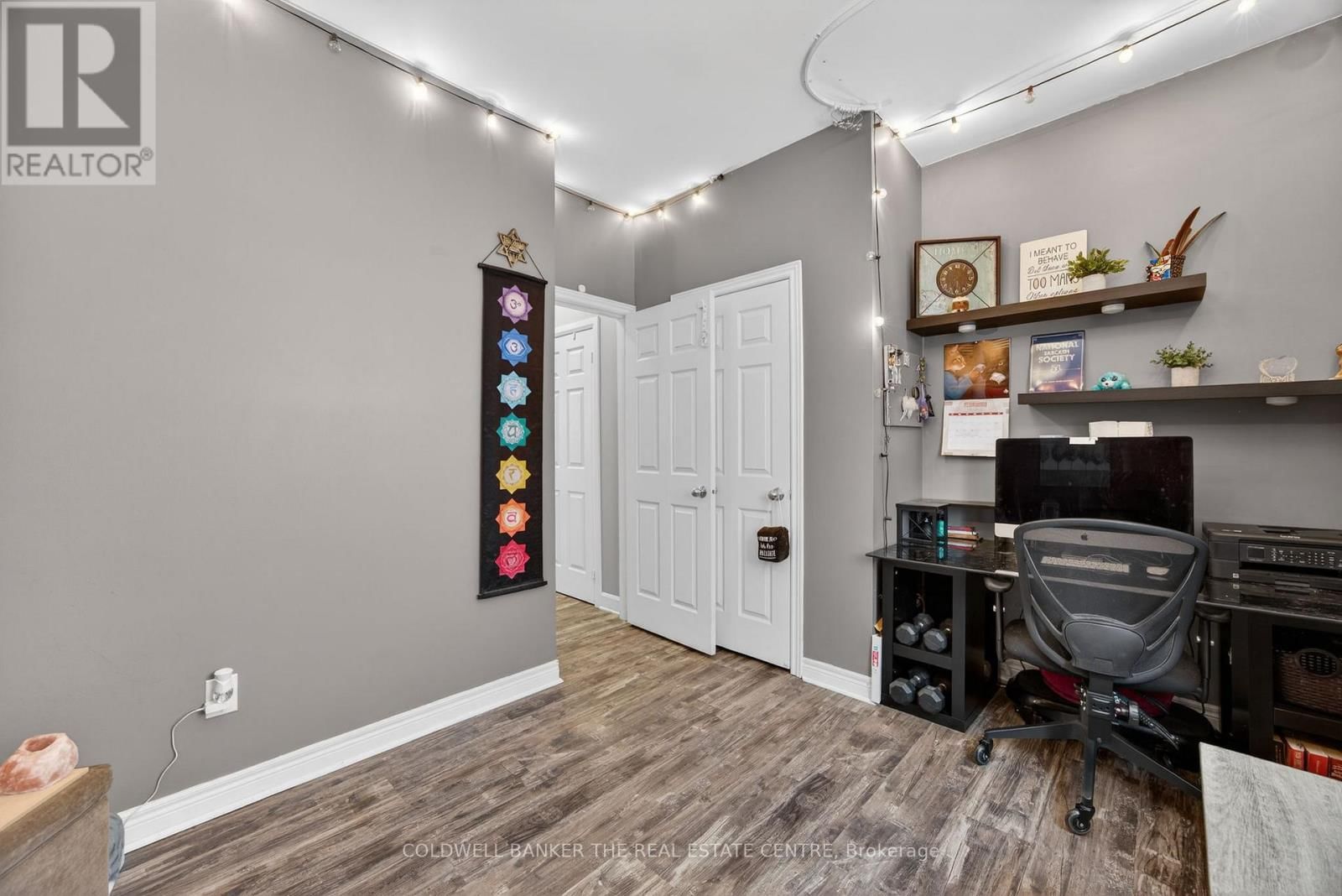 33 BOOTH STREET Image 19