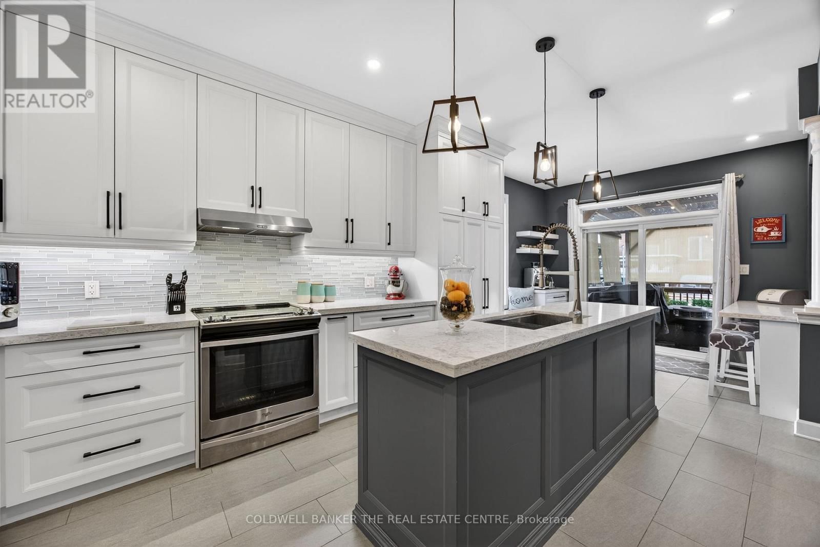 33 BOOTH STREET Image 2