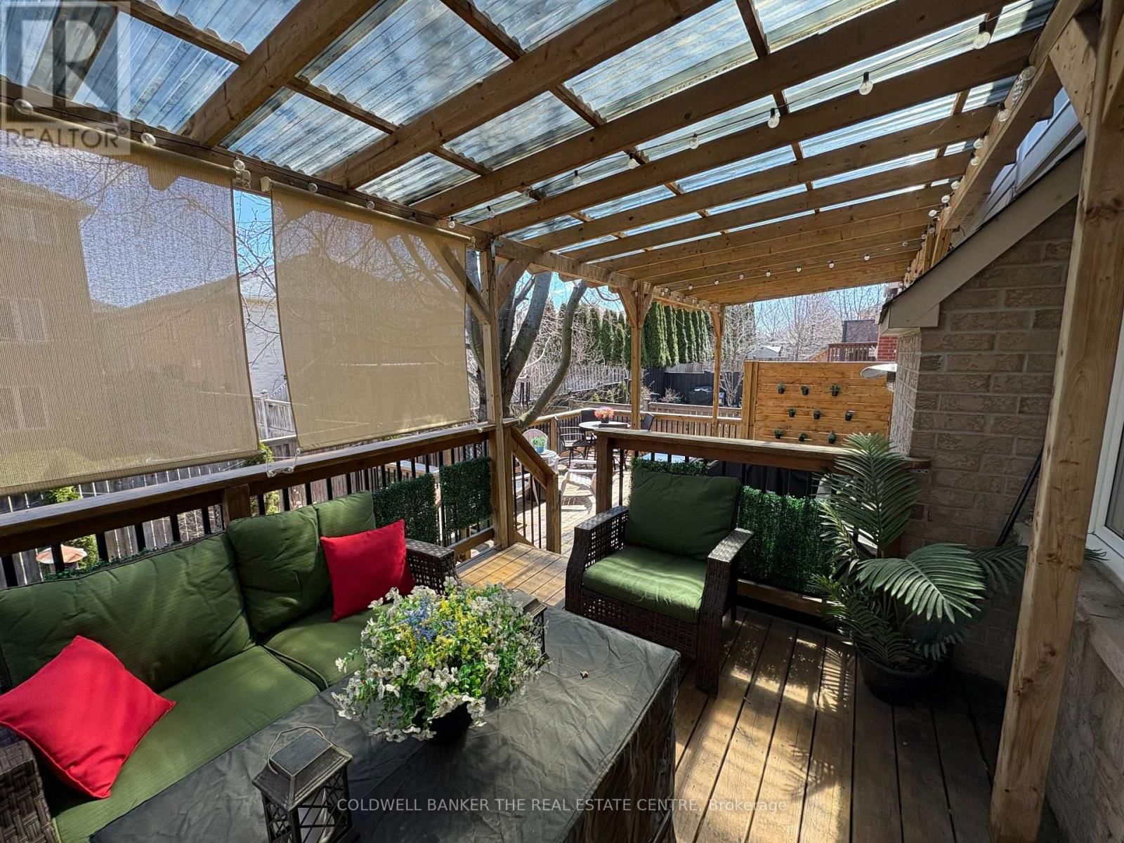 33 BOOTH STREET Image 32