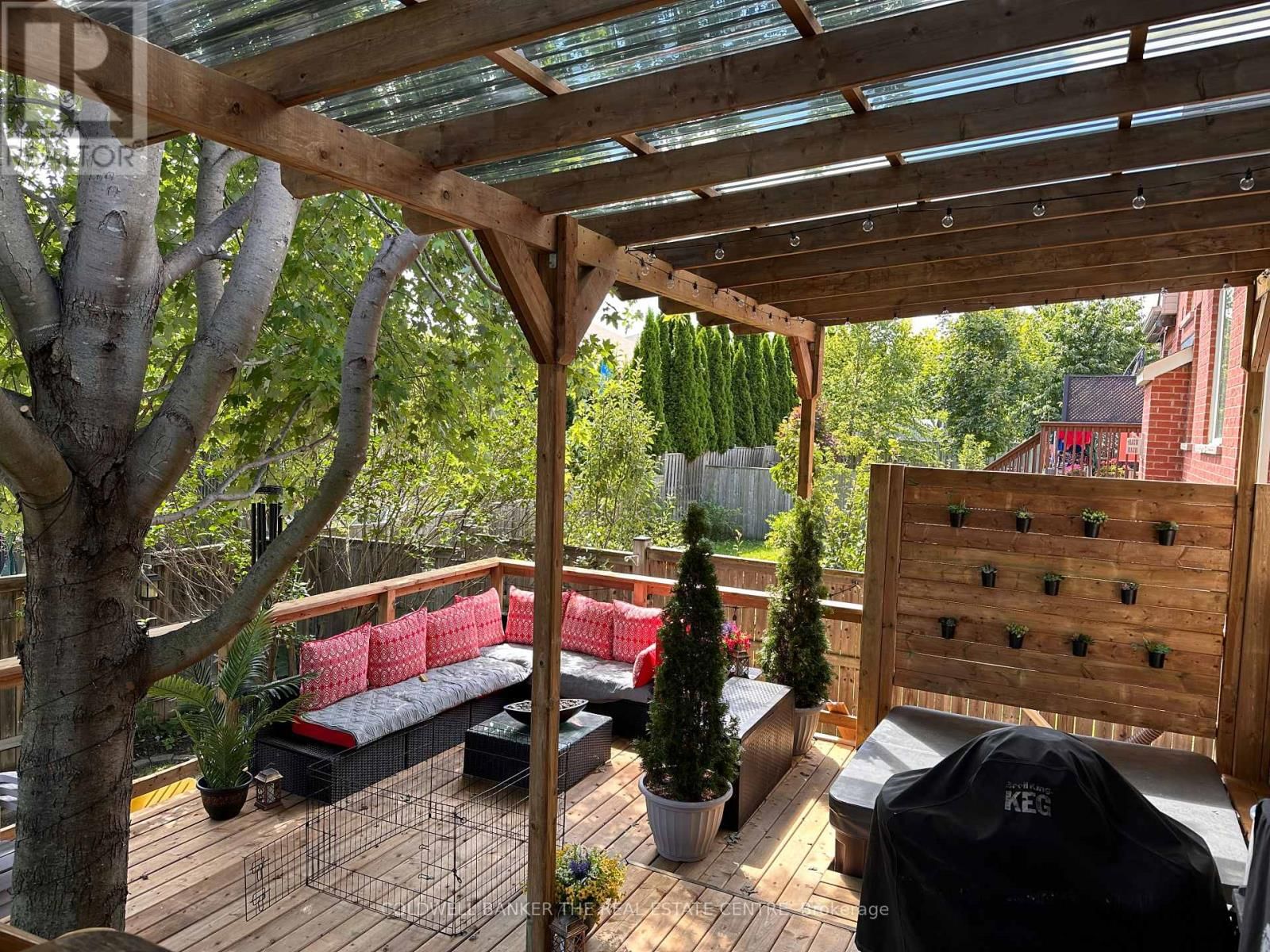 33 BOOTH STREET Image 34