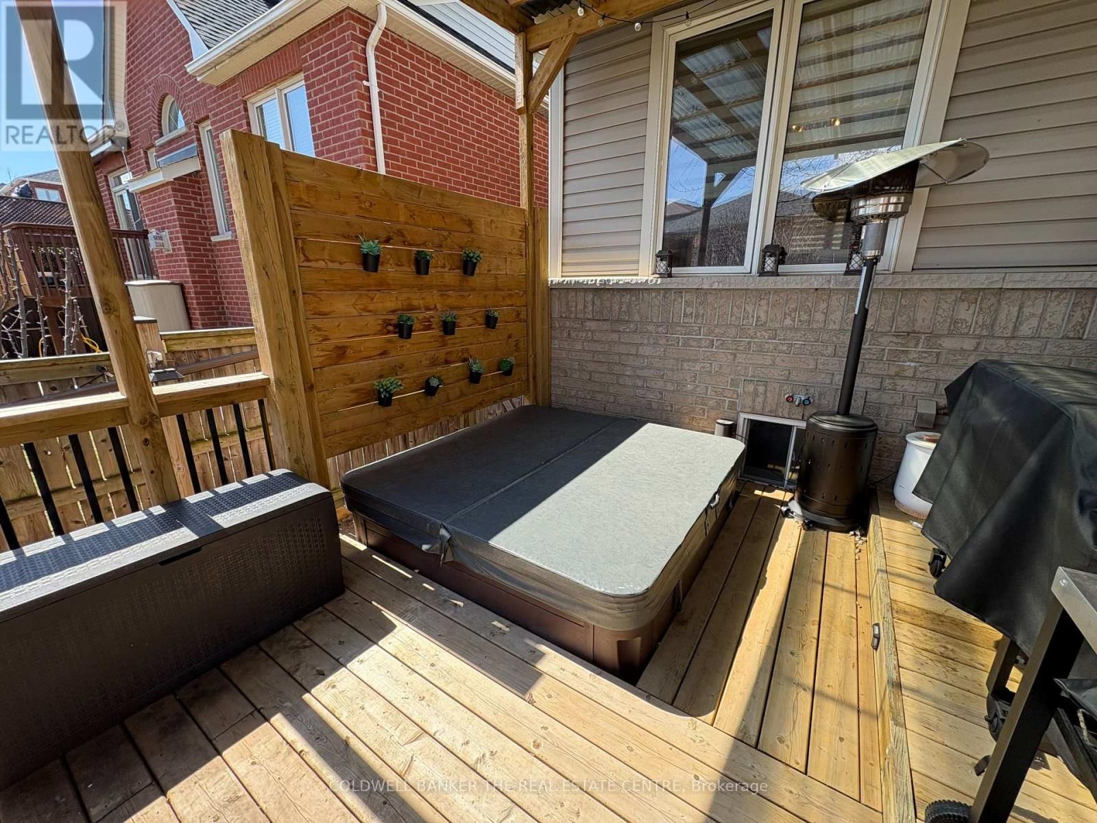 33 BOOTH STREET Image 36