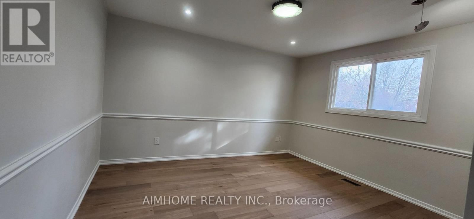 31 SPANHOUSE CRESCENT Image 20