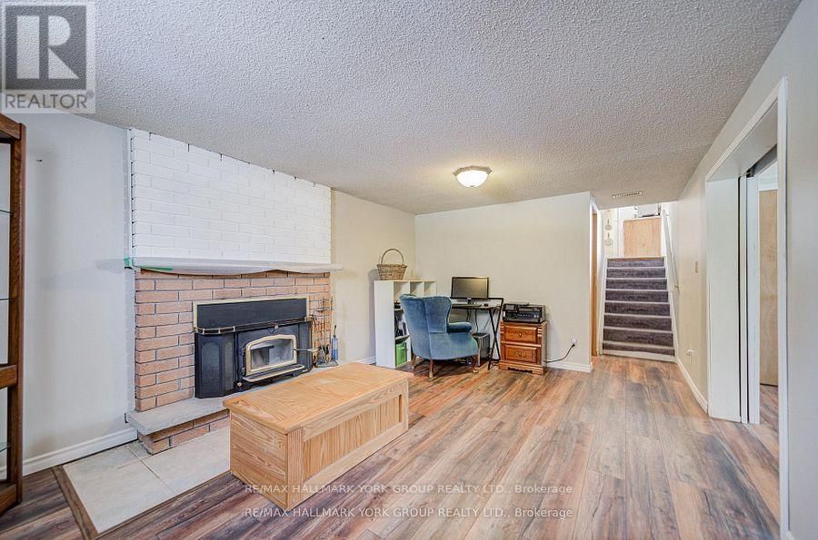 184 OLIVE STREET Image 19