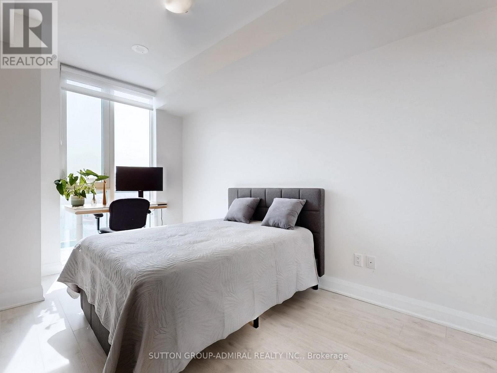 706 - 20 GATINEAU DRIVE Image 14