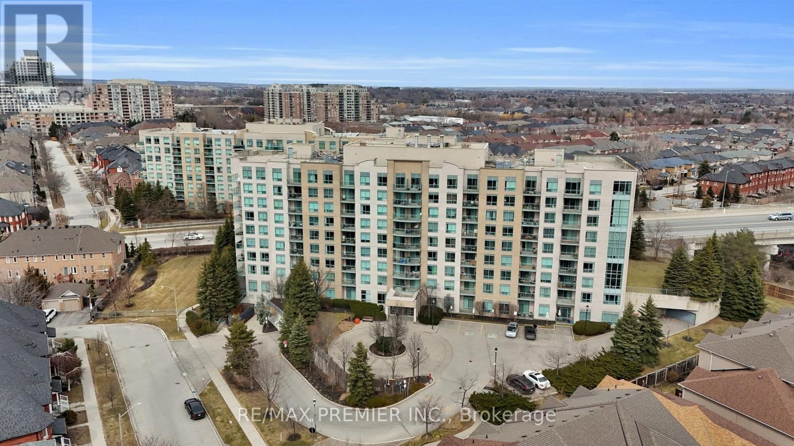220 - 51 BAFFIN COURT Image 1