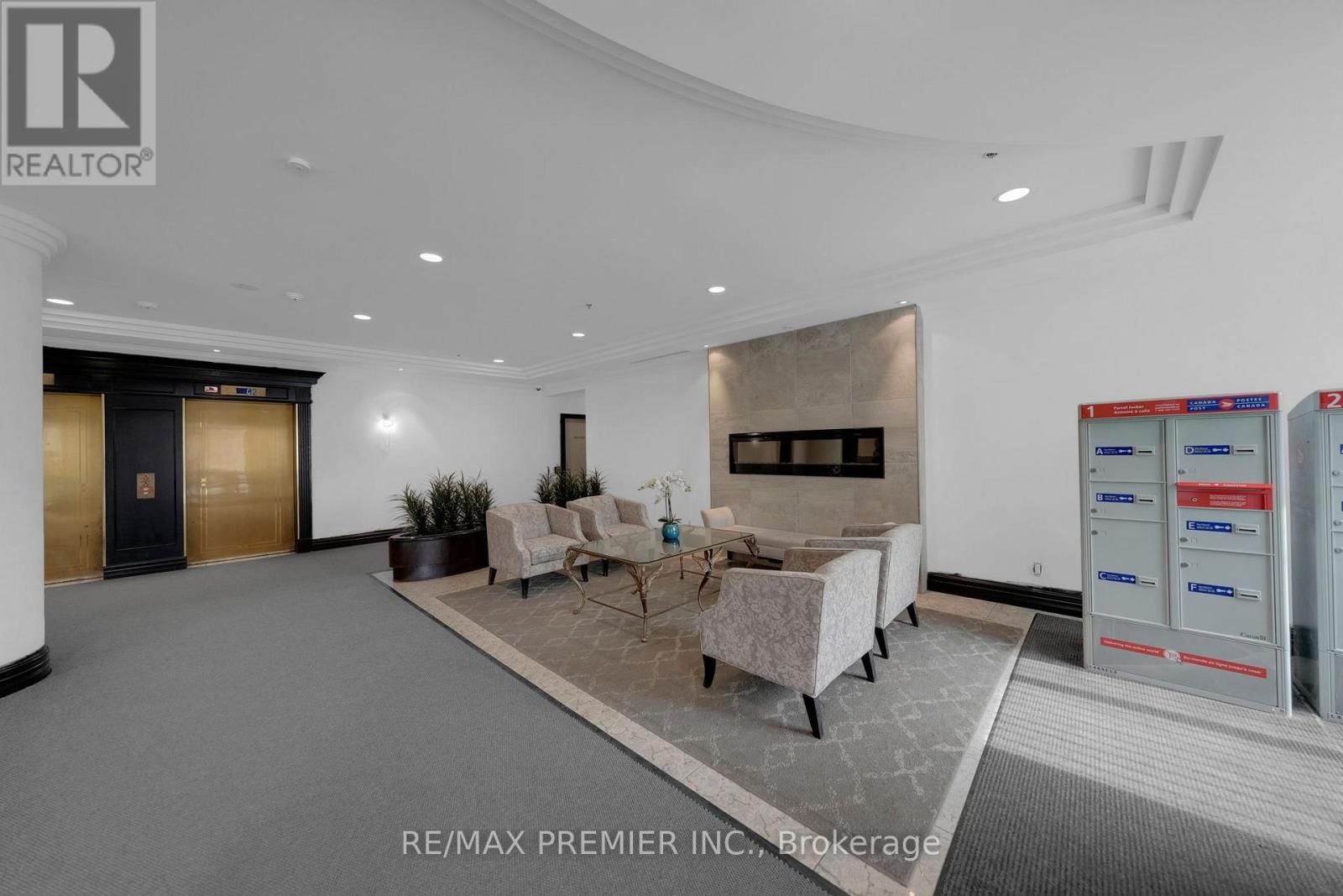 220 - 51 BAFFIN COURT Image 35