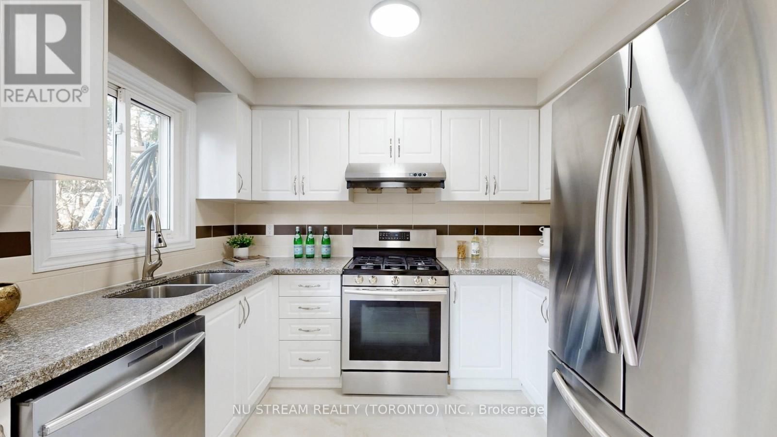 26 TROTHEN CIRCLE Image 17