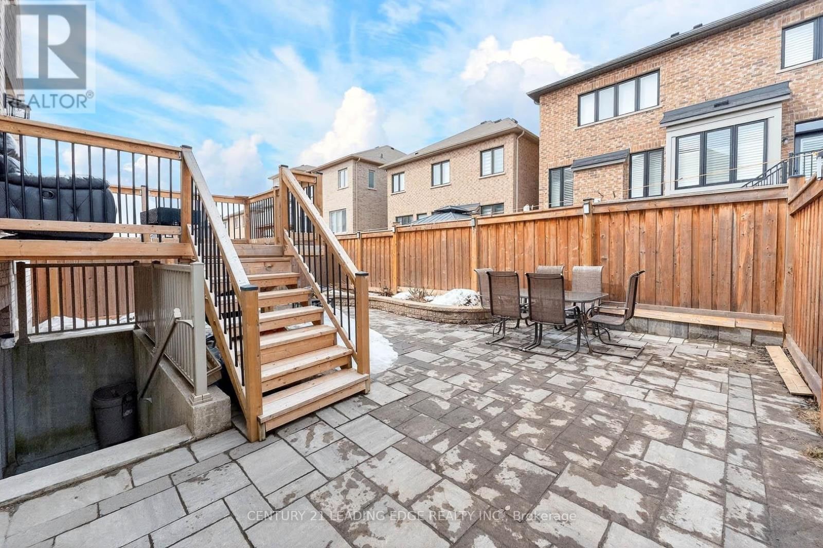 34 BUTTONLEAF CRESCENT Image 43