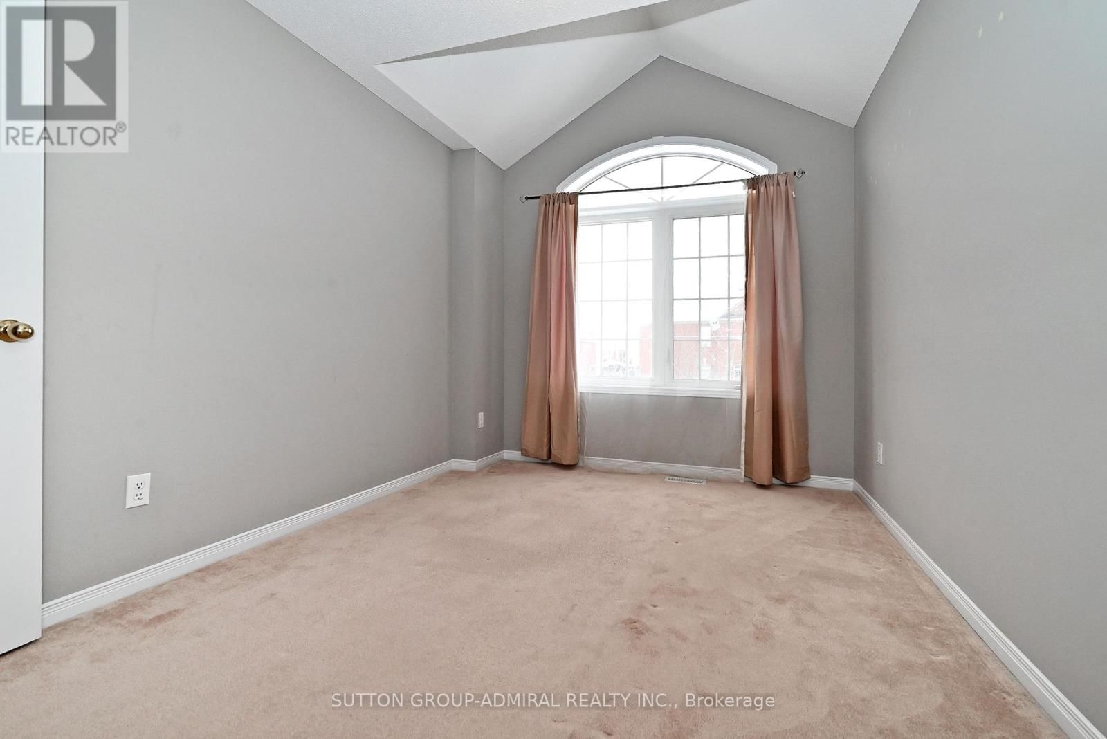 41 BIG HILL CRESCENT Image 32