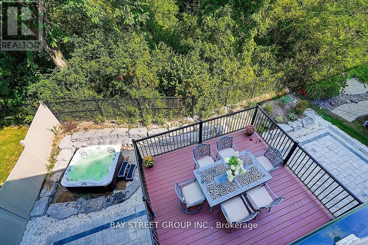 80 LADY JESSICA DRIVE Image 12