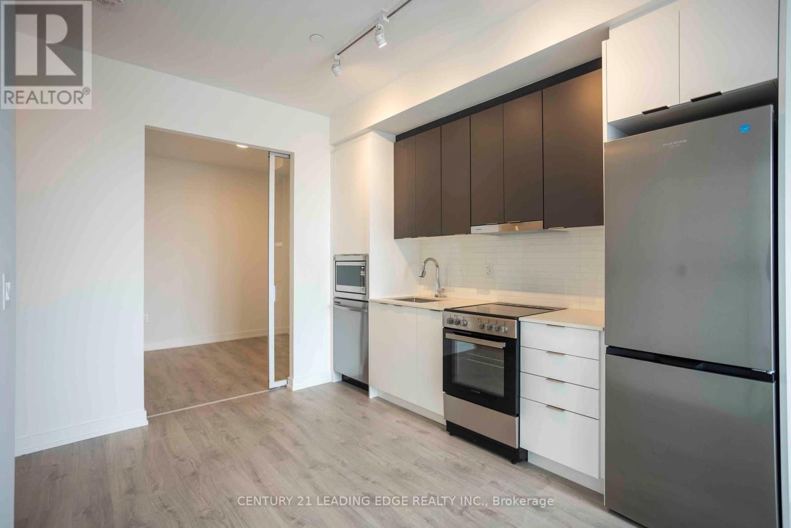 A 1805 - 9763 MARKHAM ROAD Image 12