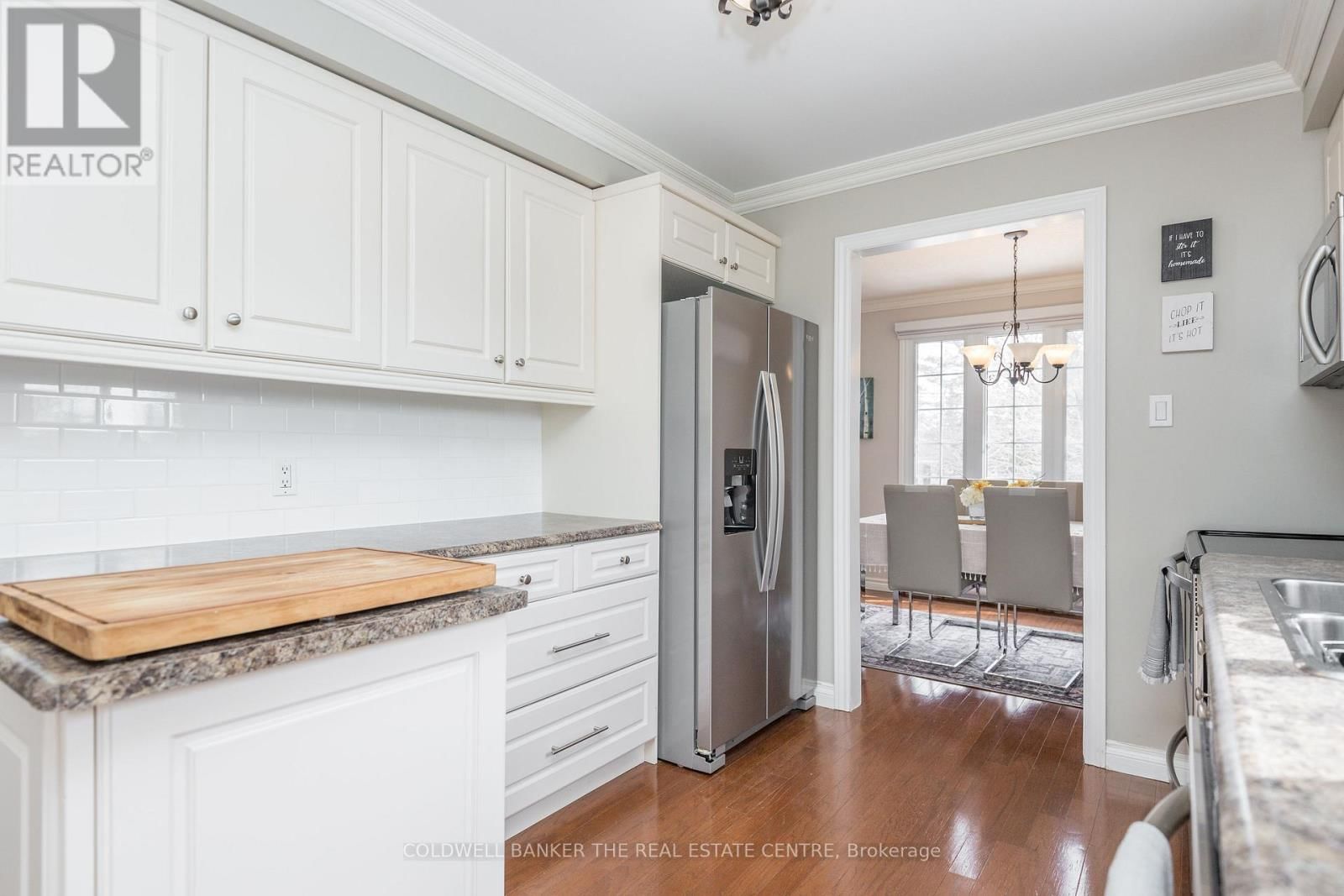 2218 MILDRED AVENUE Image 11