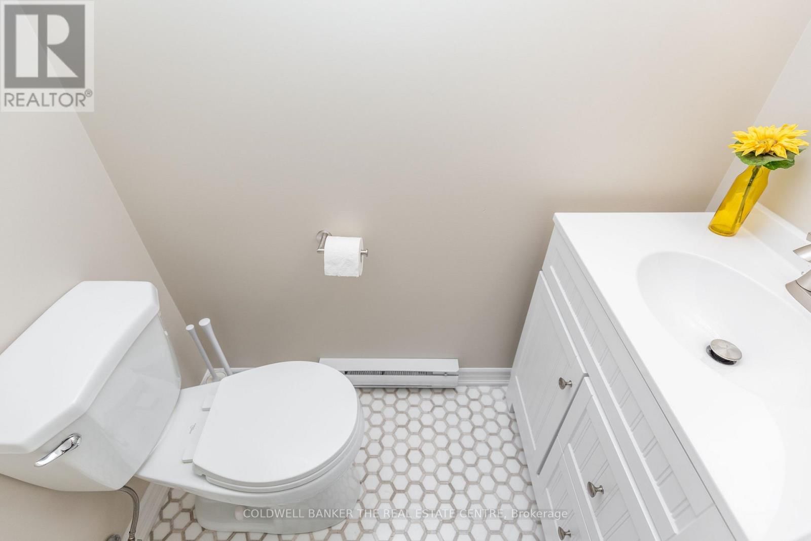 2218 MILDRED AVENUE Image 22