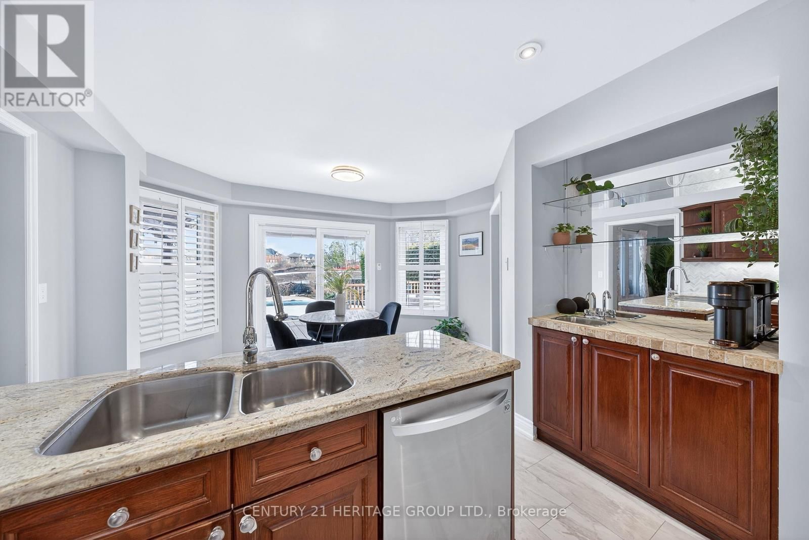 483 ALEX DONER DRIVE Image 13