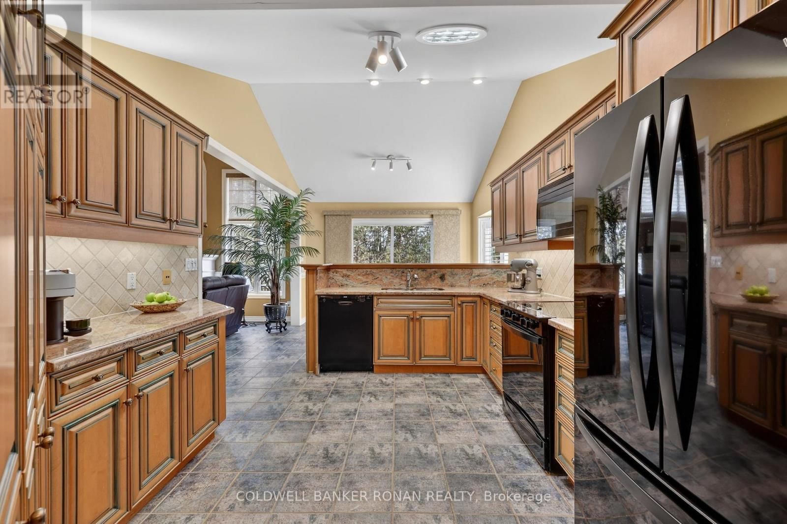 19 BELLA VISTA TRAIL Image 15