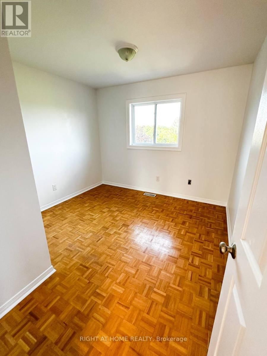 361 GASTON PLACE Image 10