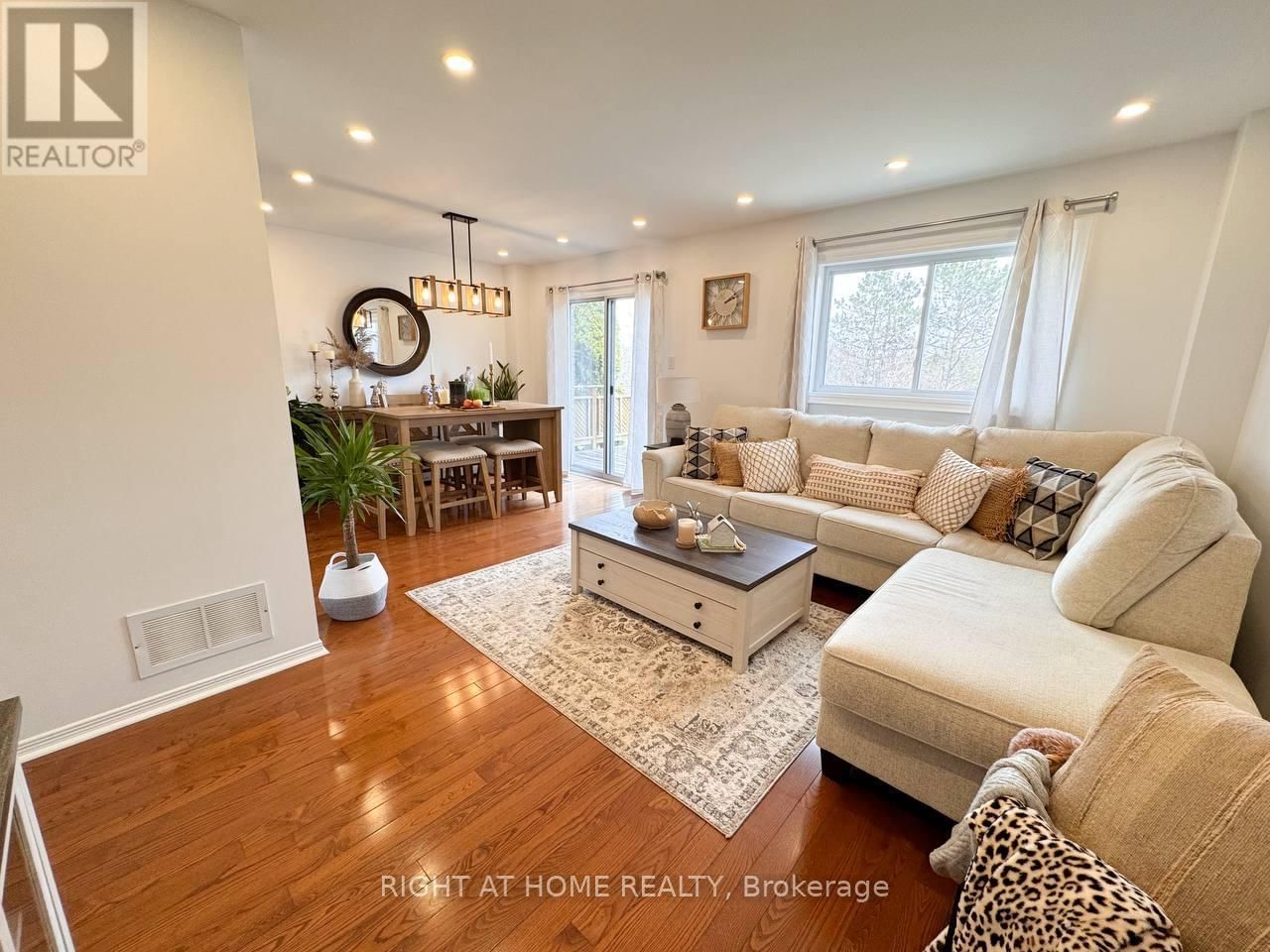 361 GASTON PLACE Image 2