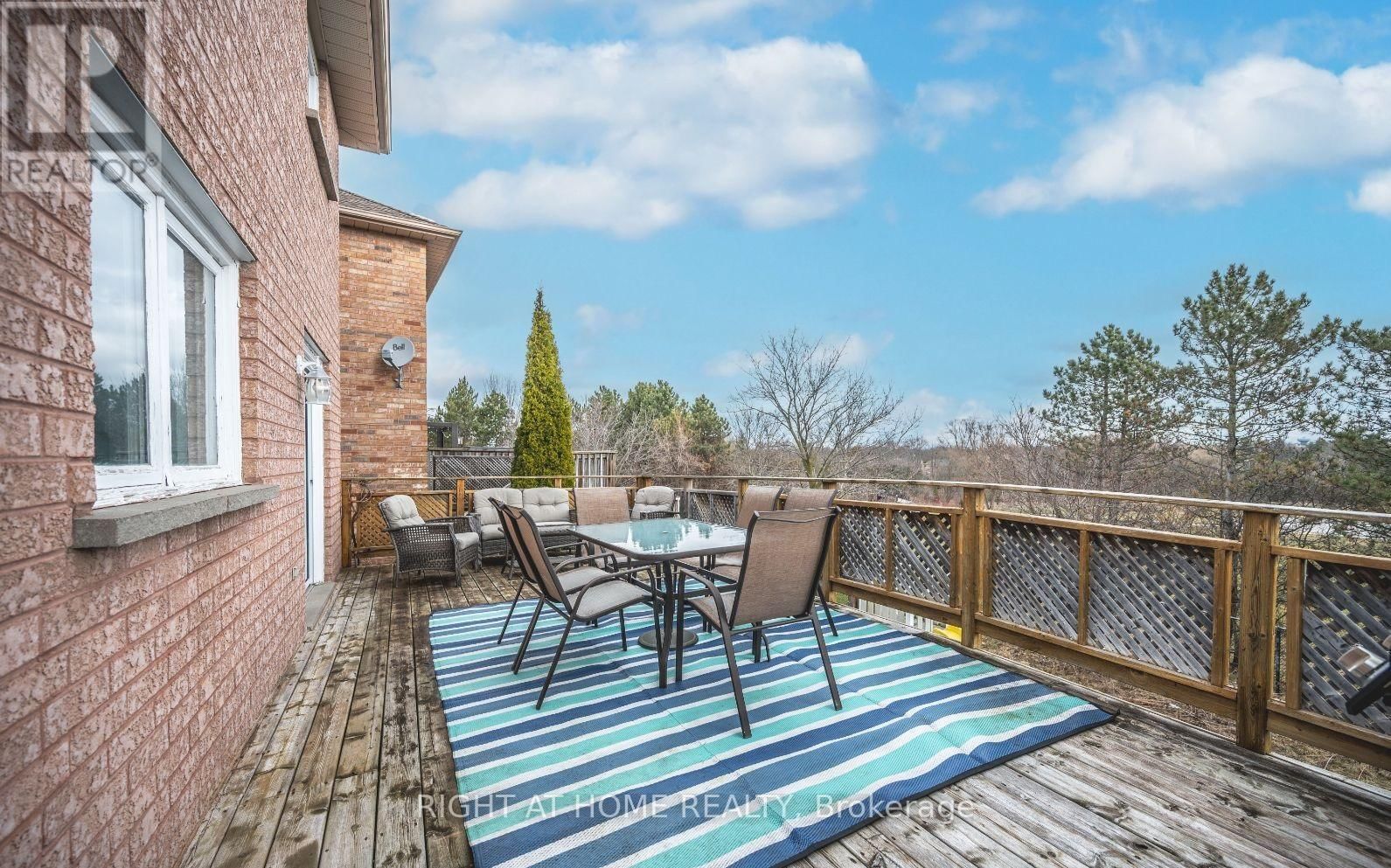 361 GASTON PLACE Image 8