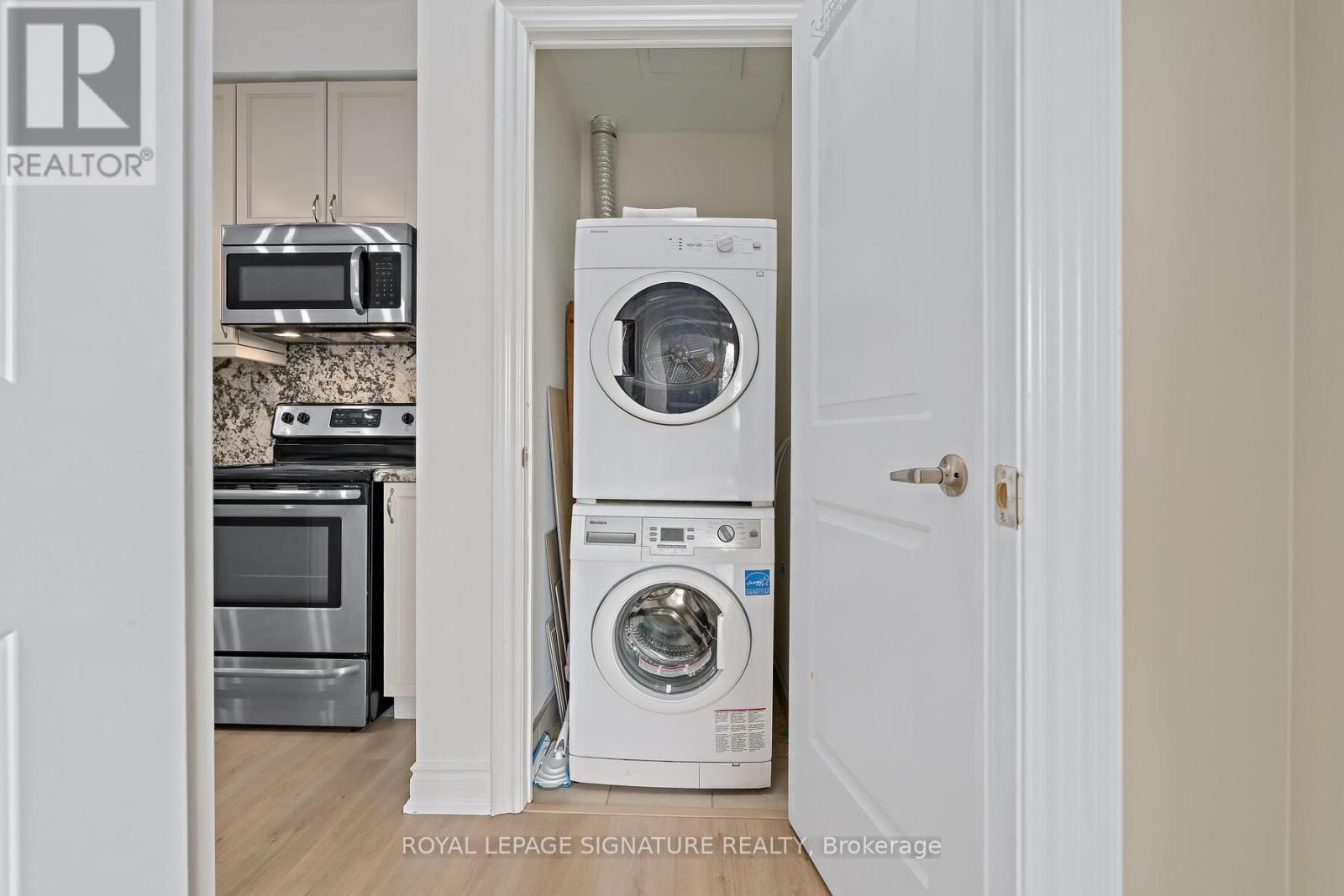 220 - 2396 MAJOR MACKENZIE DRIVE WEST Image 22