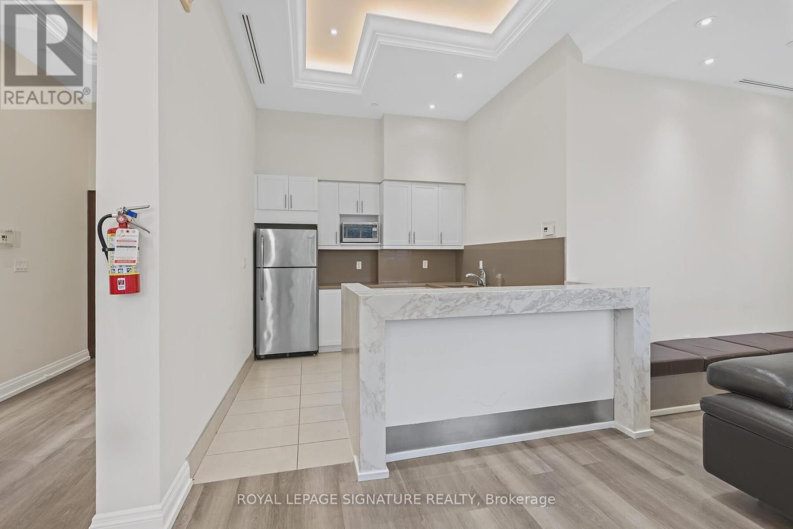 220 - 2396 MAJOR MACKENZIE DRIVE WEST Image 27