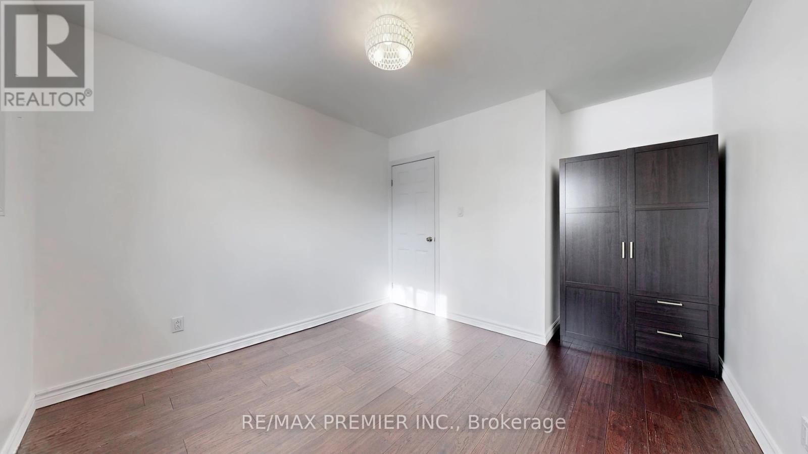 742 BEMAN DRIVE Image 31