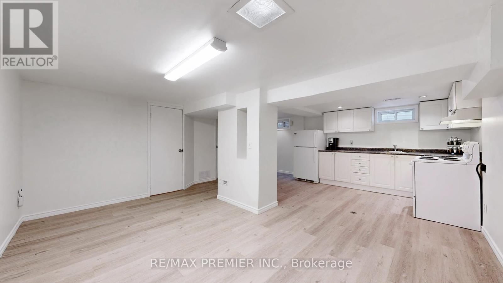 742 BEMAN DRIVE Image 37