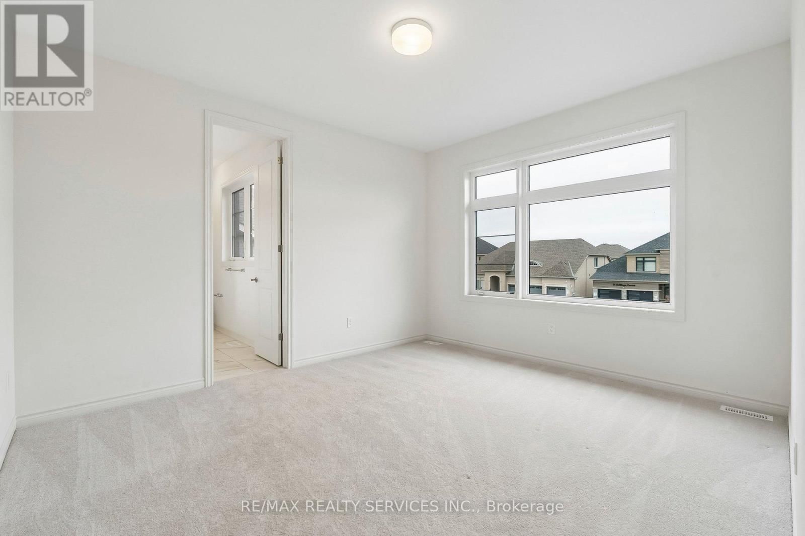 25 BELLFLOWER CRESCENT Image 44