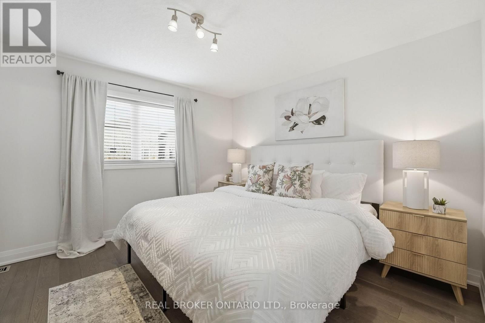 55 CHRISTINA CRESCENT Image 16