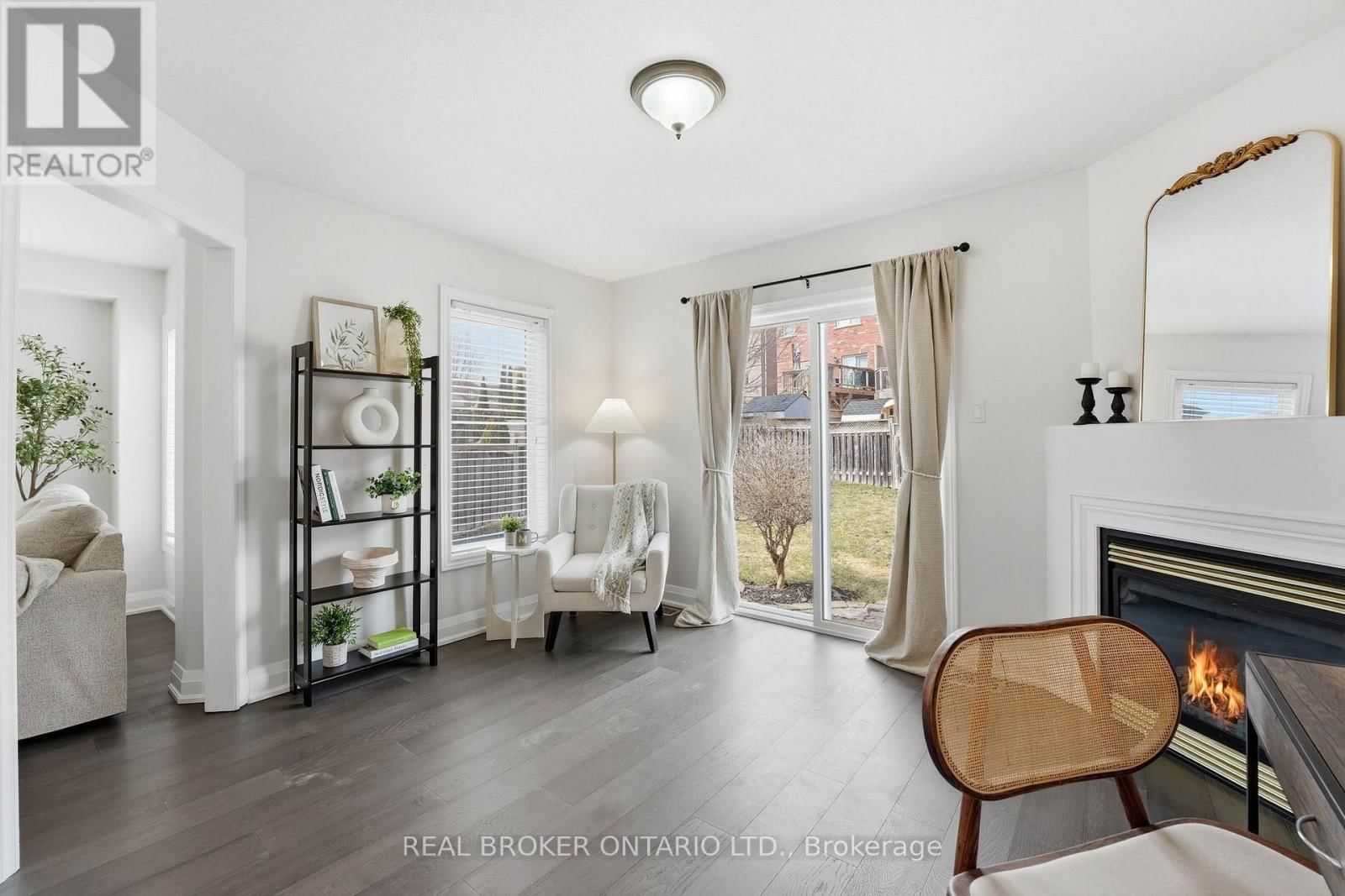 55 CHRISTINA CRESCENT Image 6