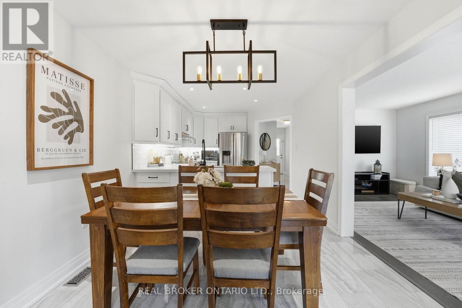 55 CHRISTINA CRESCENT Image 9