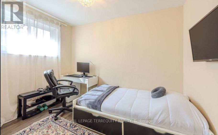 25 BAILEY CRESCENT Image 14