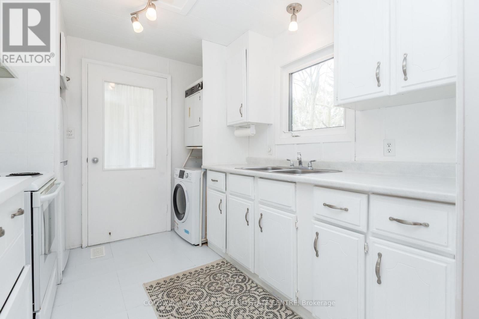 60 LINDEN LANE Image 12