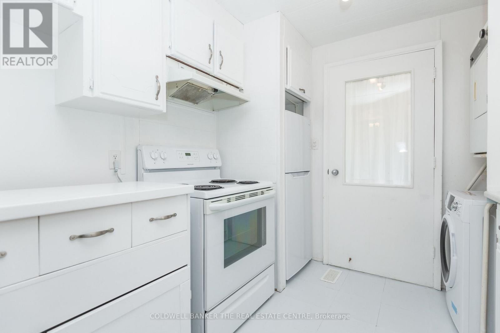 60 LINDEN LANE Image 13