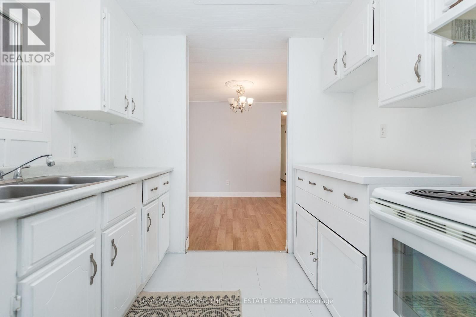 60 LINDEN LANE Image 15