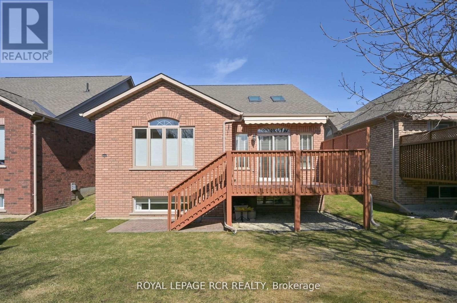 46 SUNSET BOULEVARD Image 30