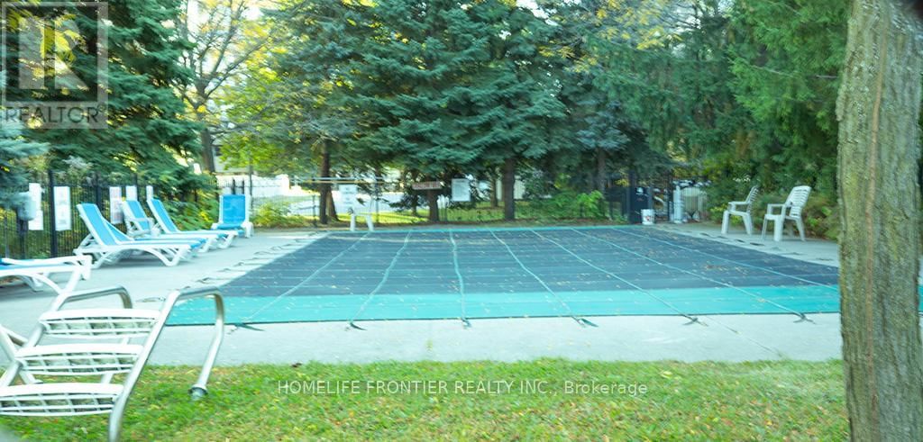 210 - 81 TOWNSGATE DRIVE EAST Image 15