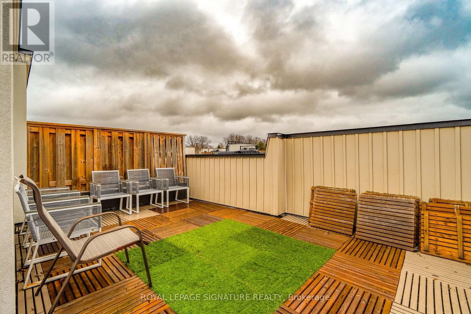 14 QUEEN MARY COURT Image 40