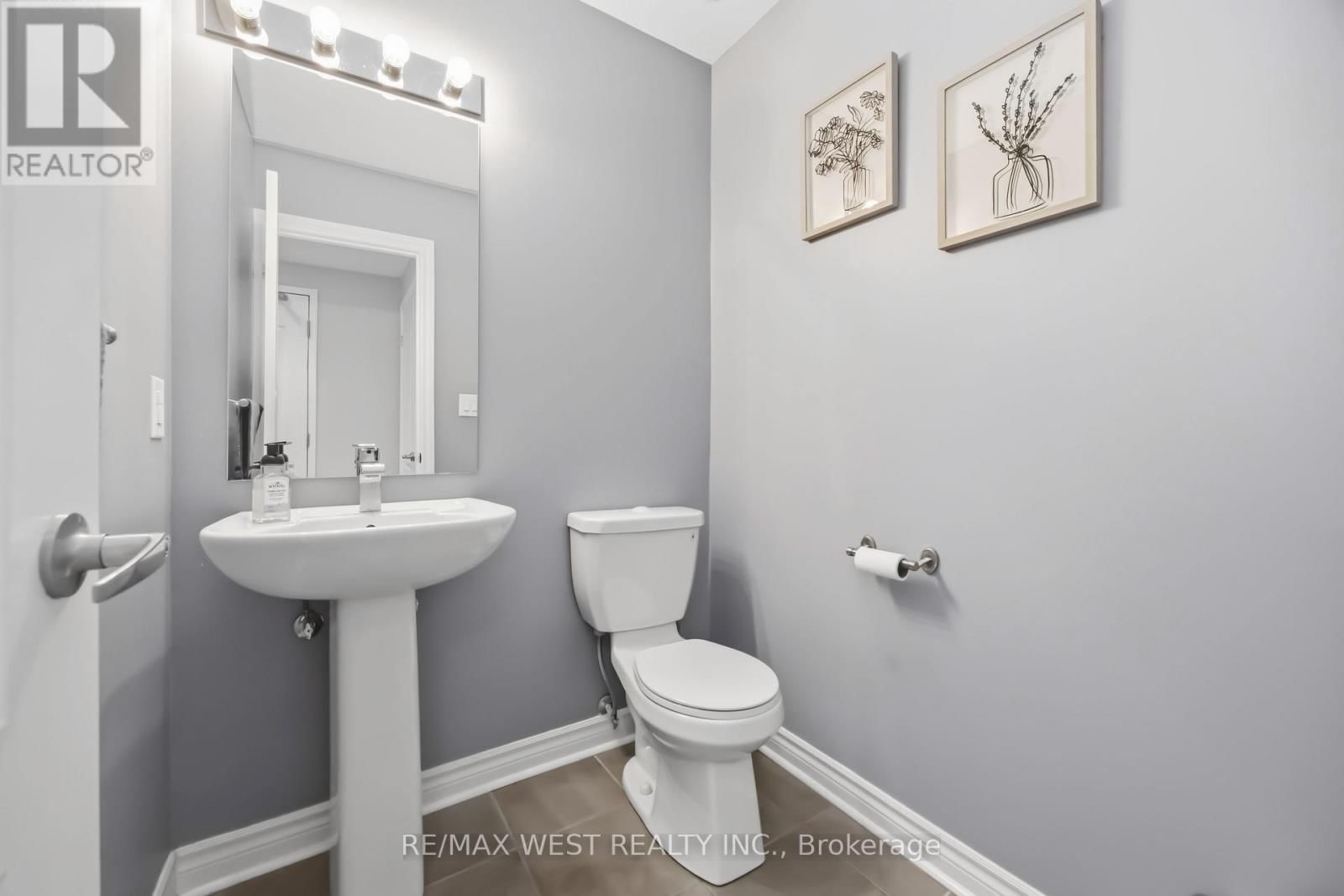 32 - 3905 MAJOR MACKENZIE DRIVE Image 19