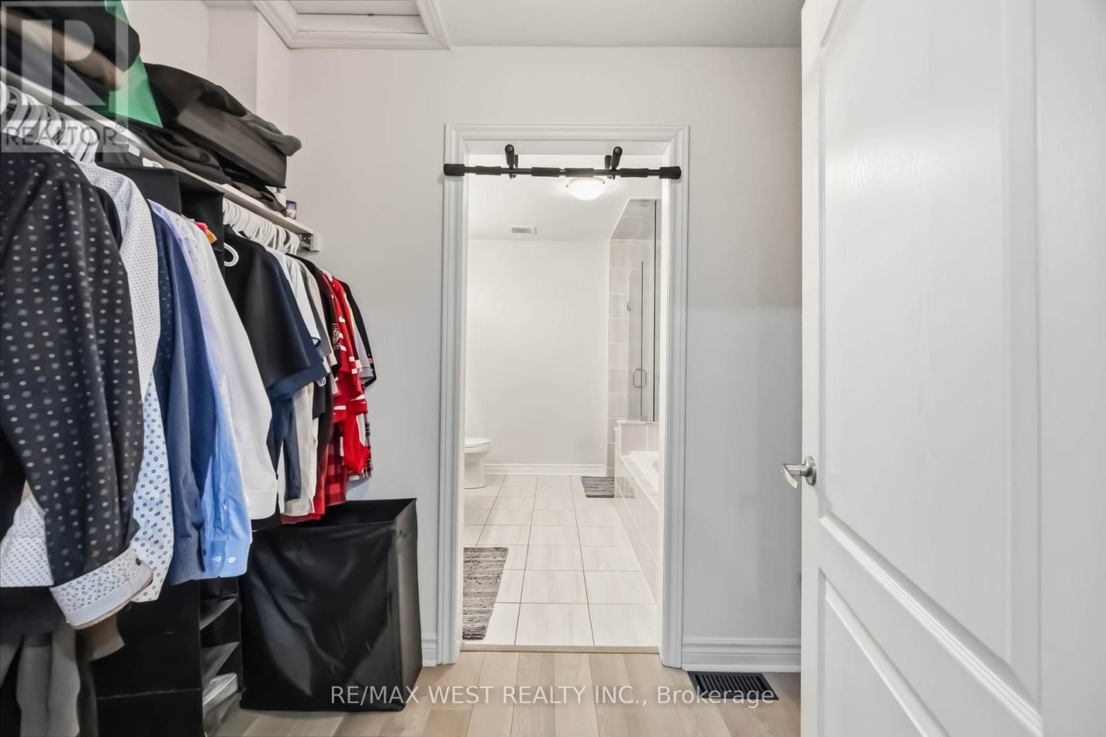 32 - 3905 MAJOR MACKENZIE DRIVE Image 23