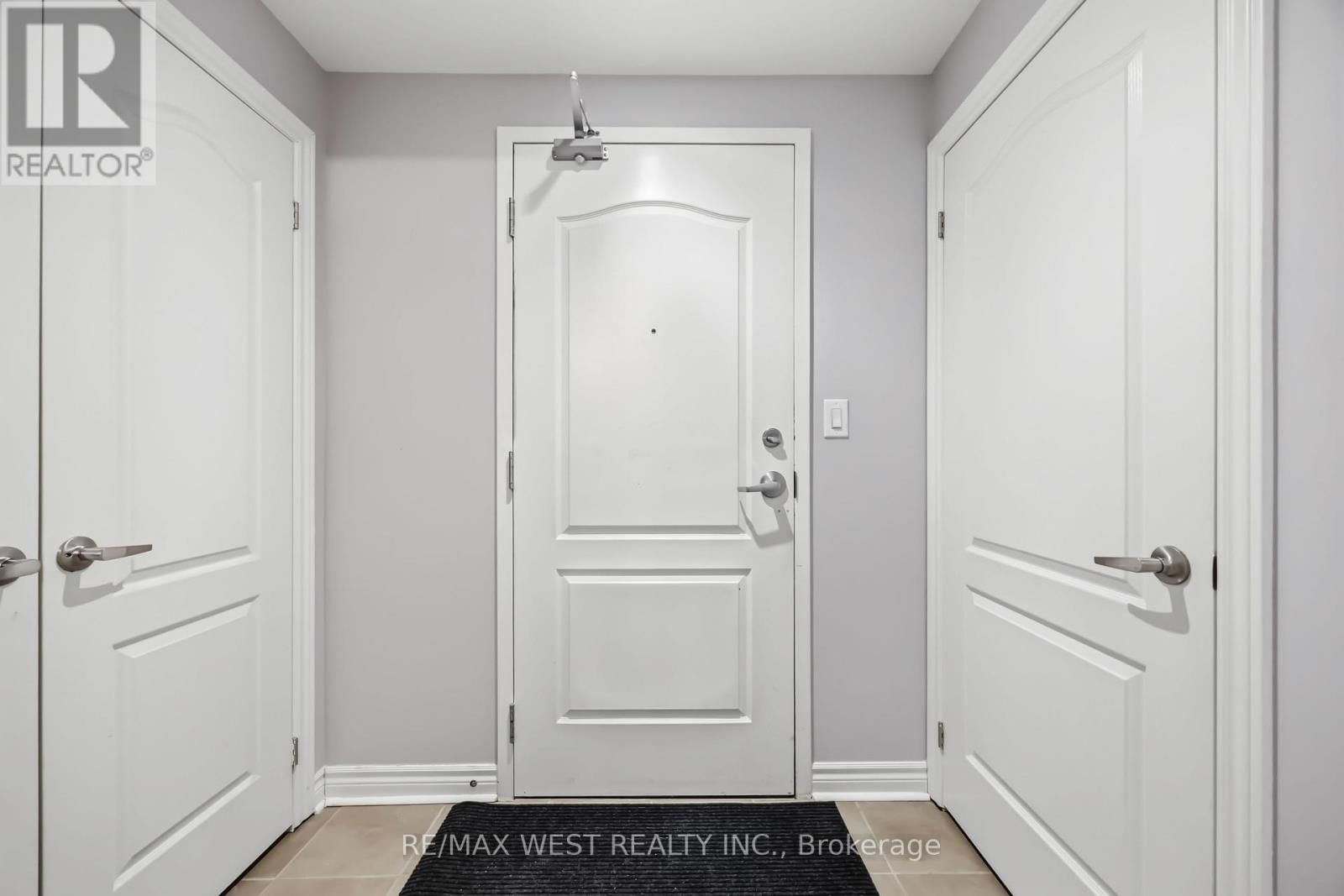 32 - 3905 MAJOR MACKENZIE DRIVE Image 3