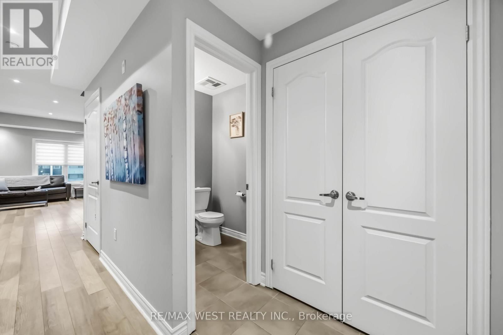 32 - 3905 MAJOR MACKENZIE DRIVE Image 4