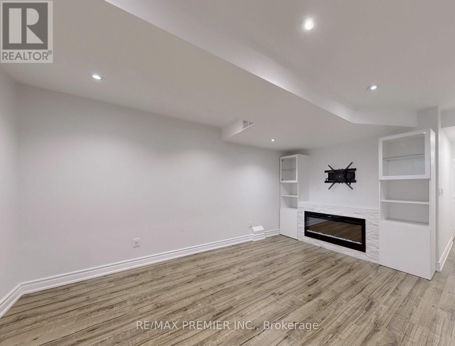 422 LADY NADIA DRIVE Image 15