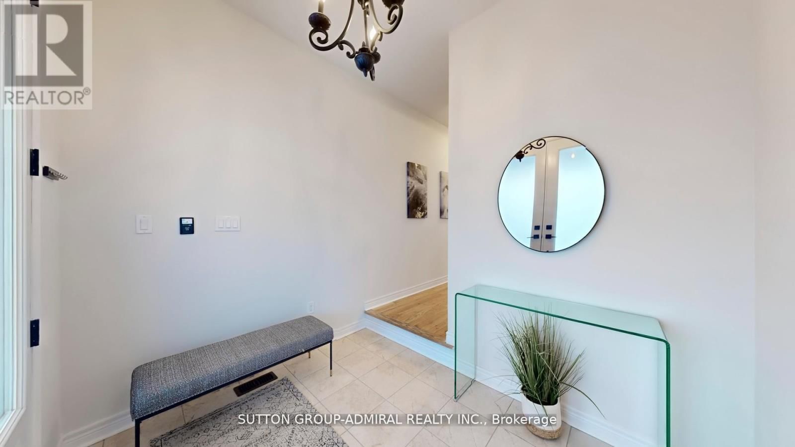 24 ALGEO WAY Image 5