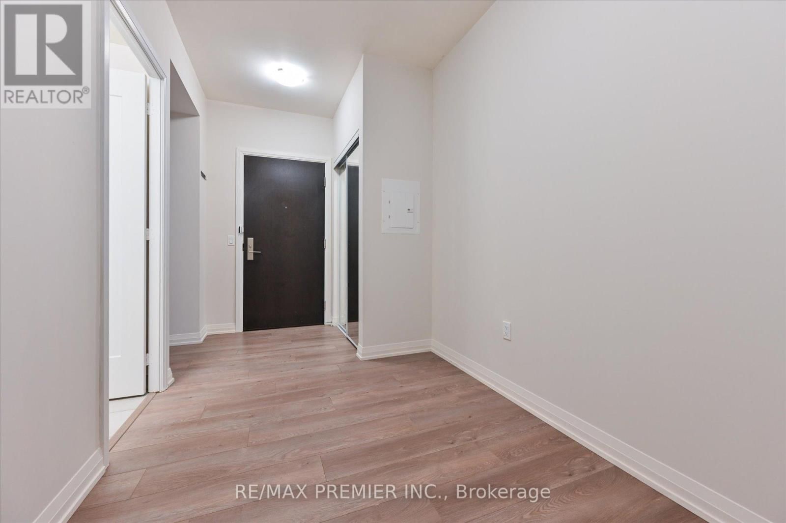 308 - 9000 JANE STREET Image 8