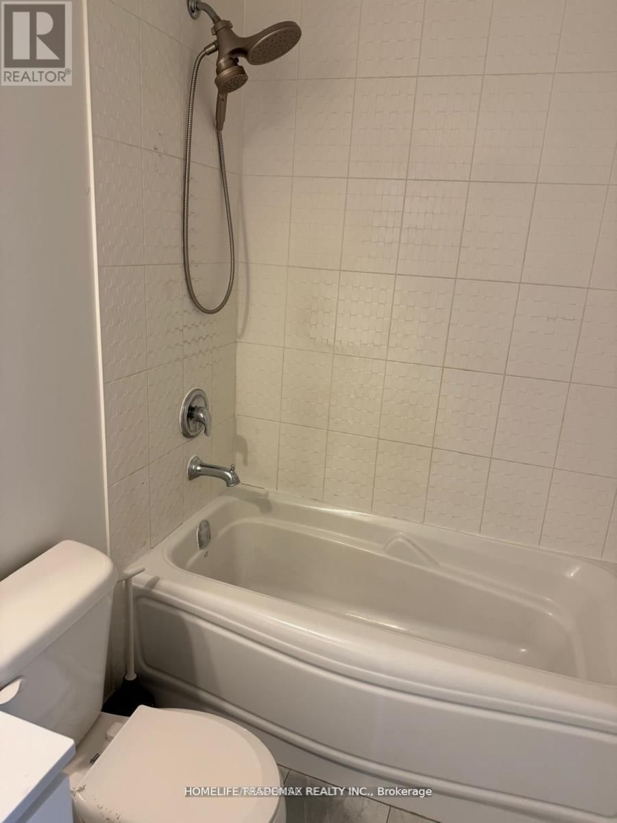 1111 - 38 CEDARLAND DRIVE Image 13