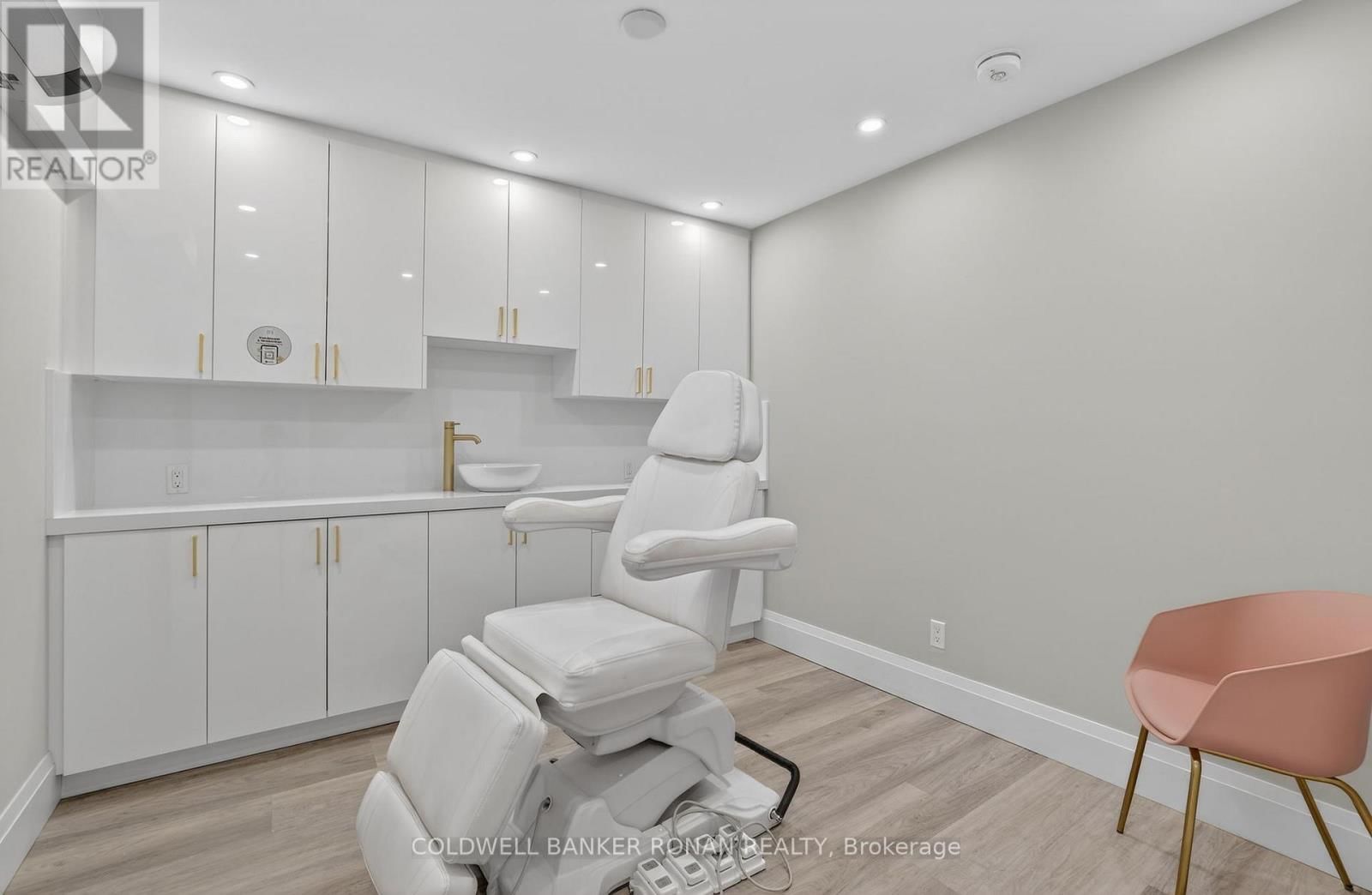 10 CATHERINE STREET Image 36