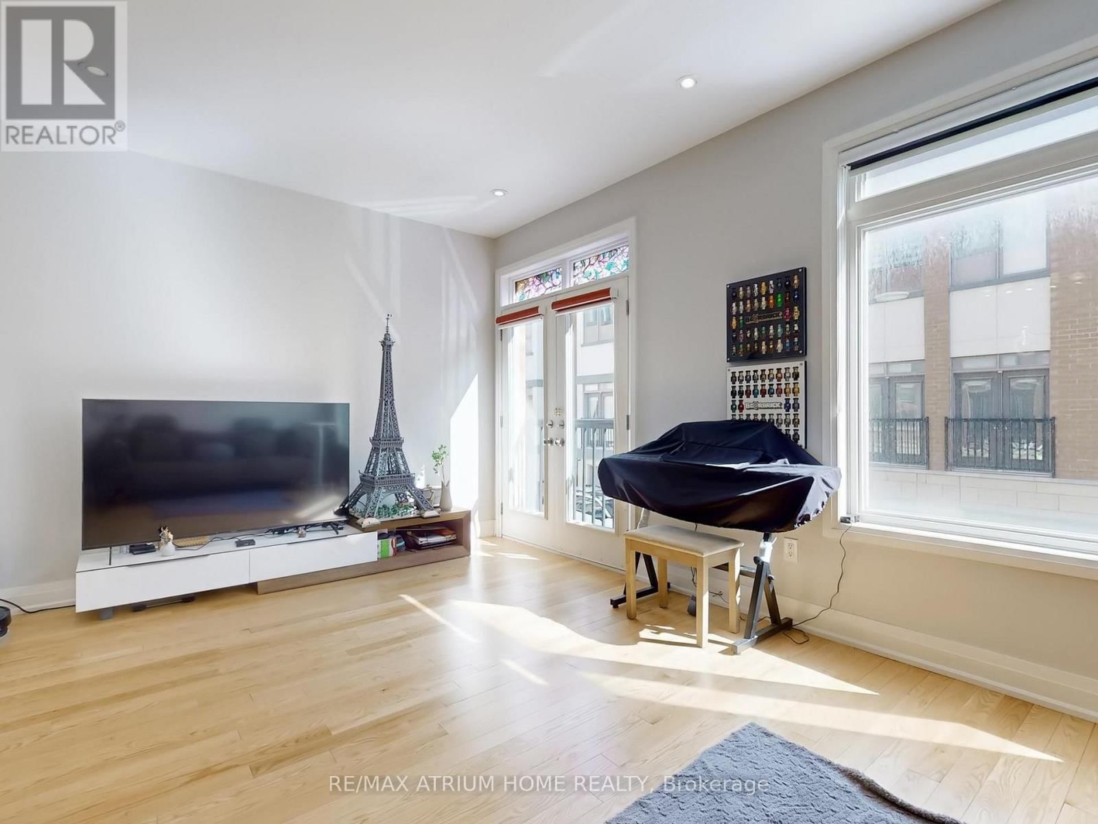 18 TEASEL WAY Image 3